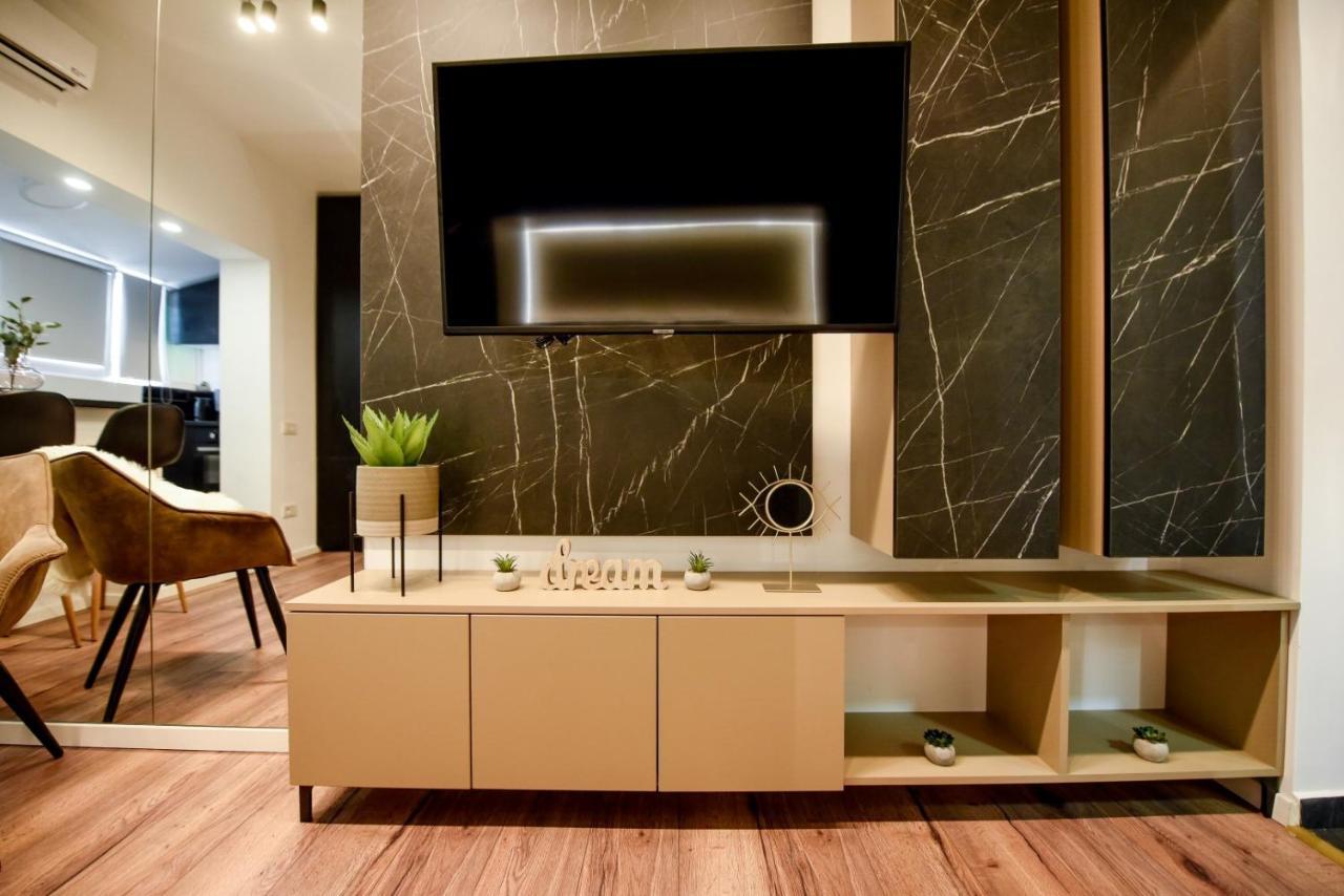 Calea Victoriei Modern Studio - Escape In The City Center Bukarest Exterior foto