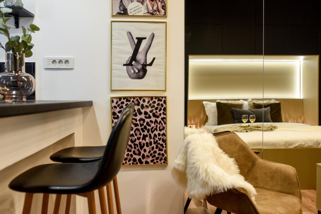 Calea Victoriei Modern Studio - Escape In The City Center Bukarest Exterior foto